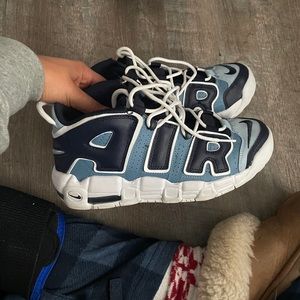 Nike air more uptempo